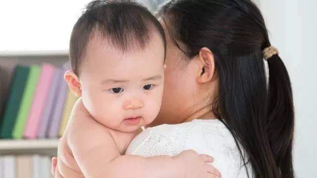 Cara Mudah Menghilangkan Cegukan Pada Bayi