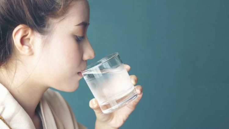 Kurang Minum Air Putih, Ini Dampaknya Bagi Tubuh - MHomecare Blog