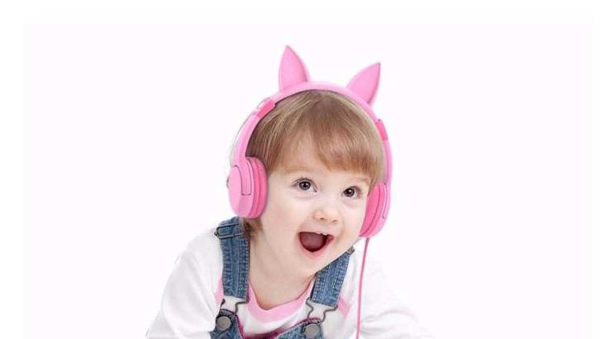 Gunakan penyumbat telinga atau headphone untuk meredam suara bising