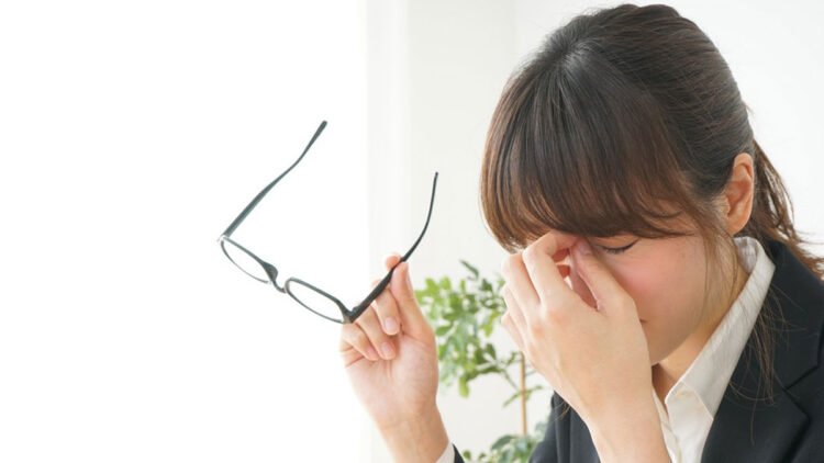 12 Cara Menjaga Kesehatan Mata - MHomecare Blog