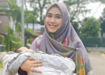 Anak Oki Setiana Dewi Idap Prader Willi Syndrome